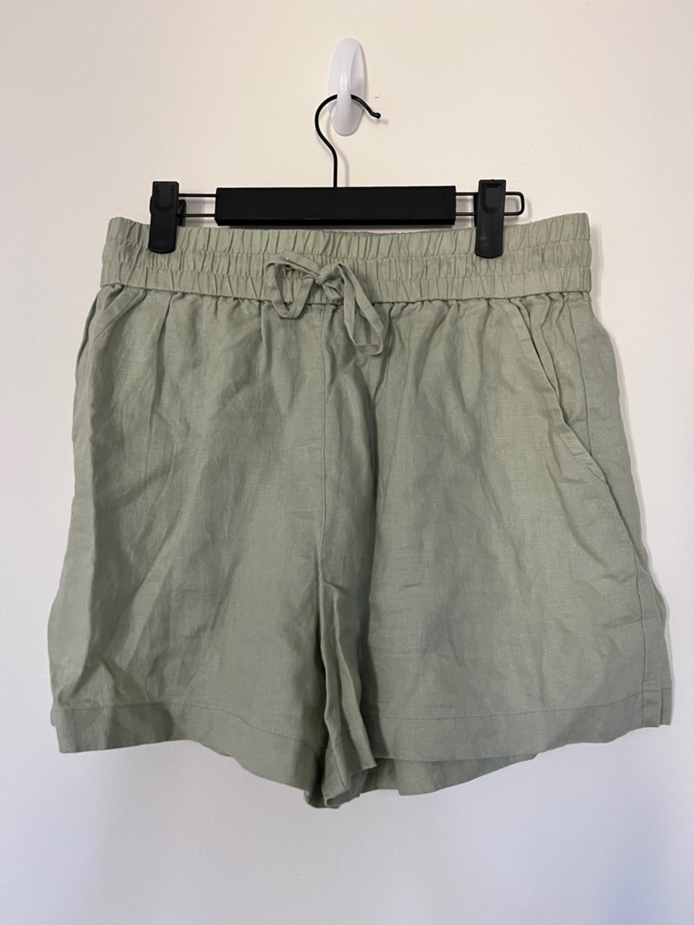 & other stories Light Sage Elastic Waist Linen-Blend Women’s Shorts